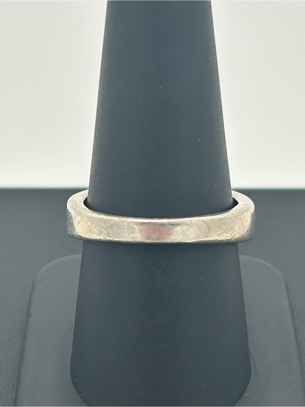 Vintage Sterling Silver Faux Pearl Ring - Picture 5 of 12
